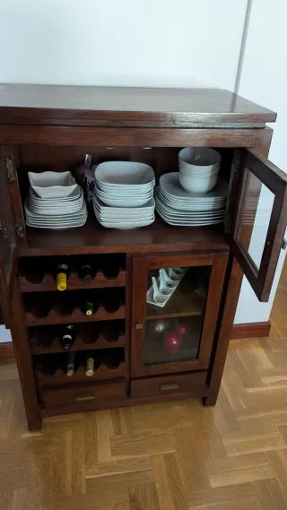 Vitrina madera Banak