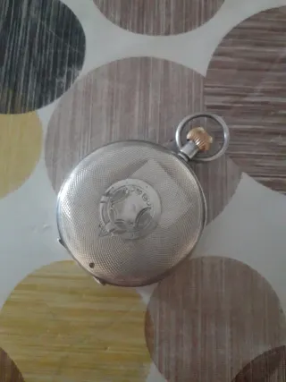 Reloj de bolsillo antiguo