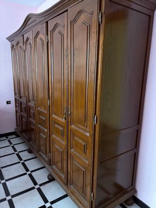 Armario antiguo madera maciza