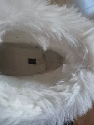 Botines beige estilo UGG