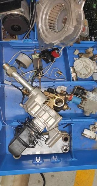 DESPIECE / RECAMBIOS CALDERA VAILLANT VCM 282