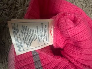 Gorro Nike rosa de lana