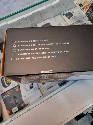 Teclado Glorious GMMK Pro 75%