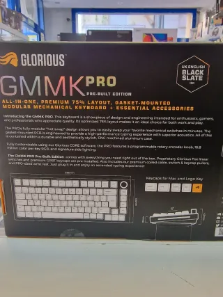 Teclado Glorious GMMK Pro 75%