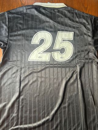 Camisola Adidas Oasis Preta e Branca