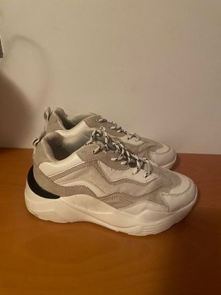 Zapatillas Topshop Chunky Grises y Blancas