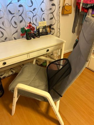 Mueble TV blanco y escritorio