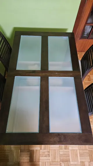 Mesa de comedor extensible de madera y cristal
