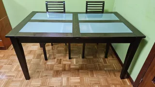Mesa de comedor extensible de madera y cristal