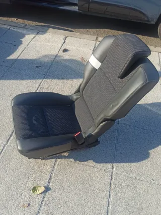 Asientos Traseros Grand Scenic III
