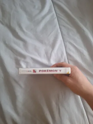 Caja y manuales Pokémon Y Nintendo 3DS