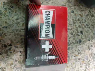 4 Bujías Champion N281YC para Seat 124