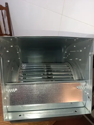 Ventilador centrífugo metálico  en su caja