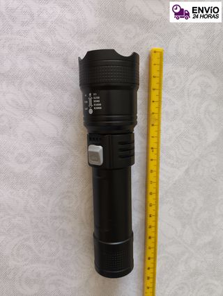 Linterna LED Zoom Recargable 5000 Lúmenes