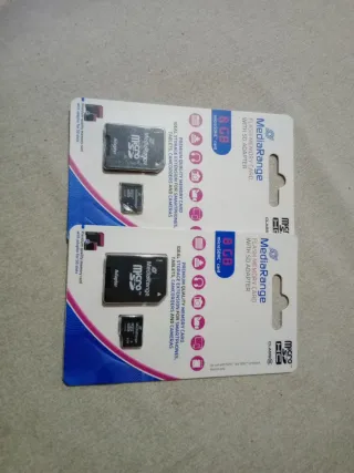 2x Scheda Memoria MediaRange 8GB microSDHC