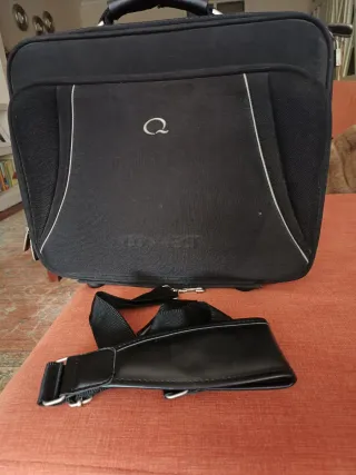 Maletín Negro para Portátil, documentos.40x 33x10c