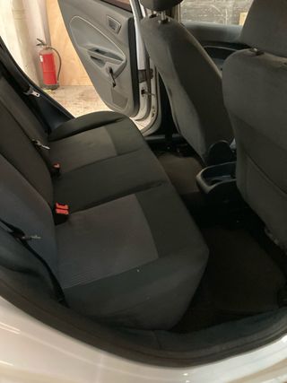 FORD FIESTA MUY CUIDADO