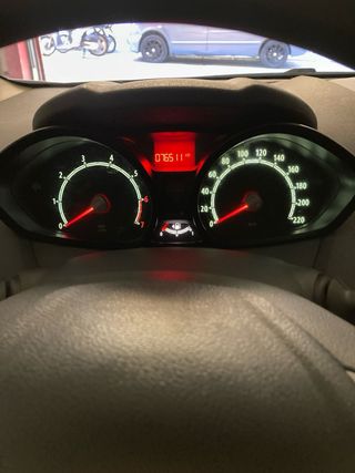 FORD FIESTA MUY CUIDADO