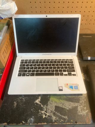 Lote 4 Portátiles Lenovo y Thomson