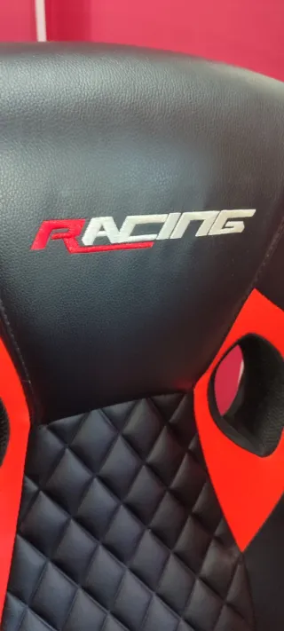 Silla Gaming Polipiel RACING  Falta 1 brazo.