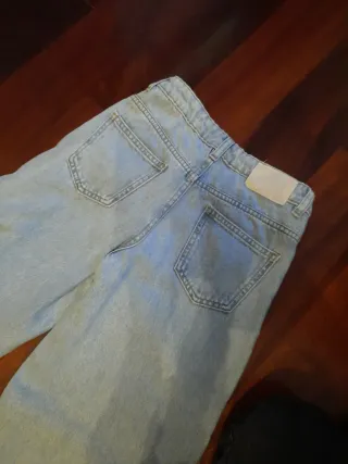 Pantalón vaquero niña azul claro