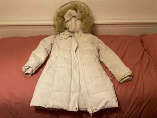 Parka Zara blanco roto con capucha