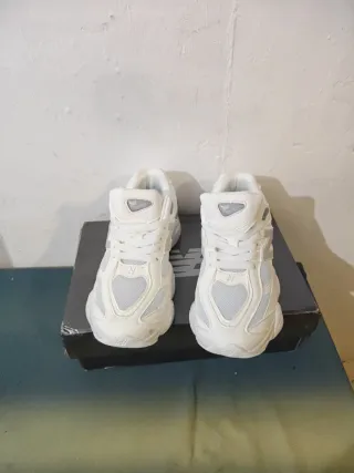 New Balance 9060 Tg 39 Bianco Argento