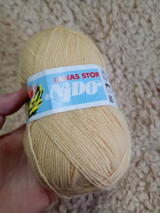 2 Ovillos Nido Katia 541