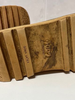 Botas rosas con cordones