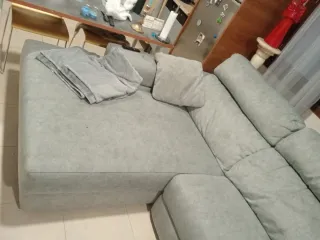 Sofá 4 plazas chaise longue derecha. Tela lavable.