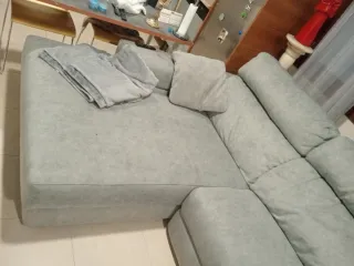 Sofá 4 plazas chaise longue derecha. Tela lavable.