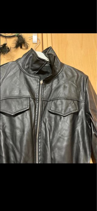 Mono cuero negro talla M