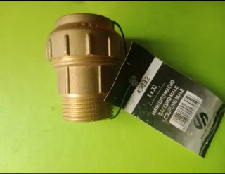 Lote Fontanería  de Codos, Válvulas y Reductores