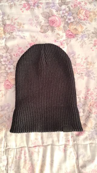 Gorro negro Alehop