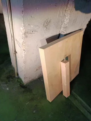 Mesa Ikea Lack madera marrón beis