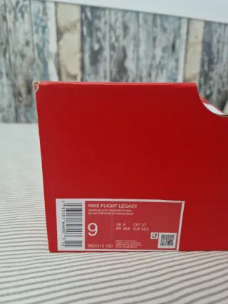 Nike Flight Legacy Blancas y Rojas