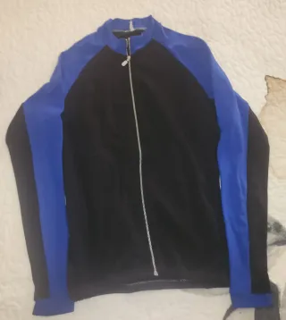 Maillot ciclismo negro y azul