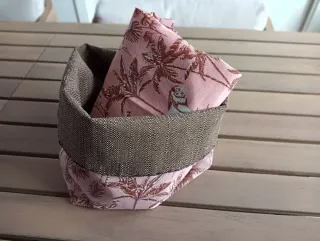 Conjunto delantal y cesto para el pan estampado