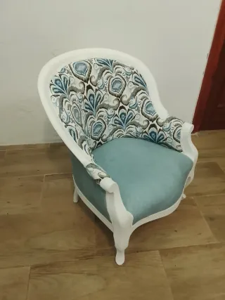 Butaca descalzadora tapizada