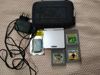 Nintendo Game Boy Advance SP Plata modelo AGS 101