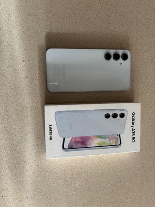 Samsung Galaxy A35 5G Gris/Morado 1 año