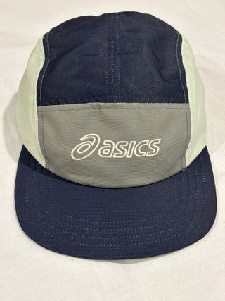 Gorra Asics 5 paneles
