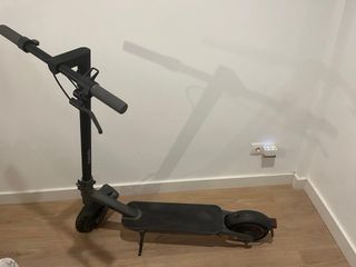 Patinete Xiaomi 4 Ultra Seminuevo con solo 200 kms