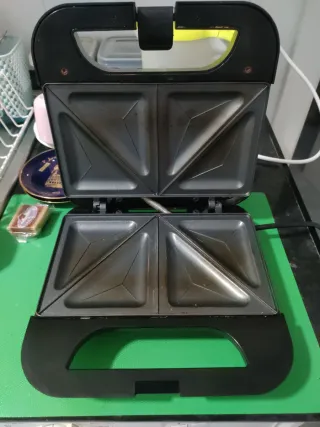 Tostadora de sándwiches pequeña