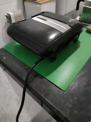 Tostadora de sándwiches pequeña