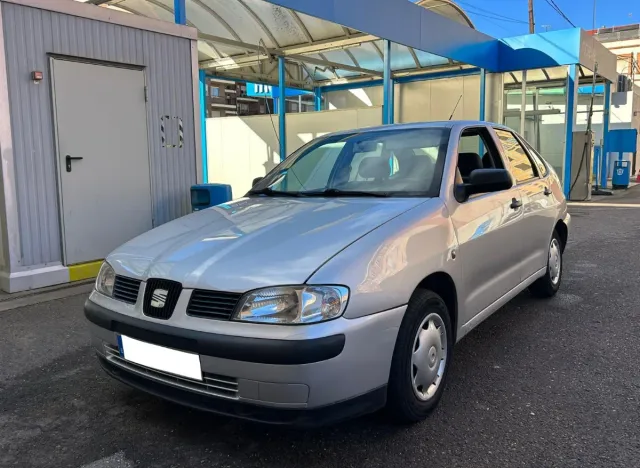 SEAT Cordoba 2002