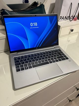 HP Elitebook 645 G10 Plata