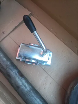 Rueda jockey para remolque