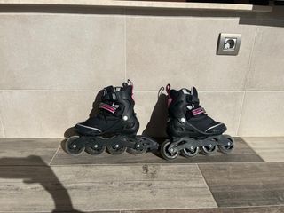Patines en línea Rollerblade negros y rosas