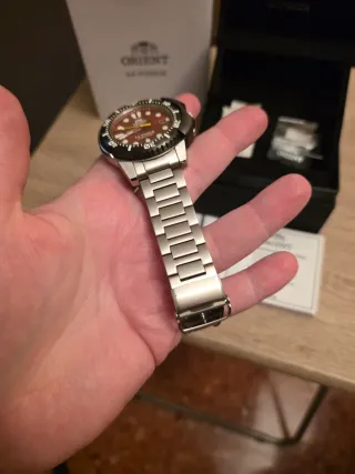 Reloj Orient M-Force Automático 200M Rojo